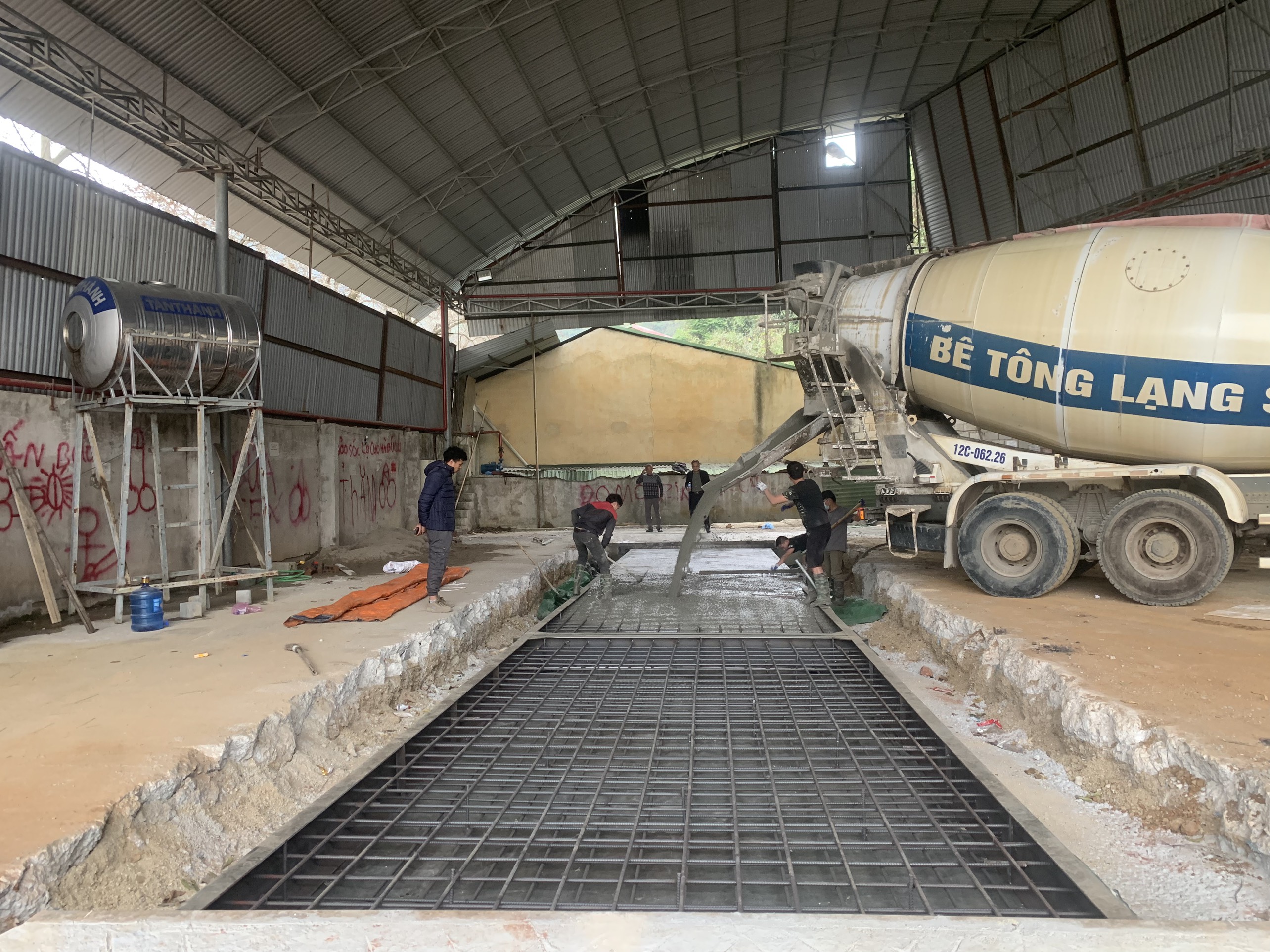 Cân ô tô sàn bê tông 100 tấn 3m x 16m